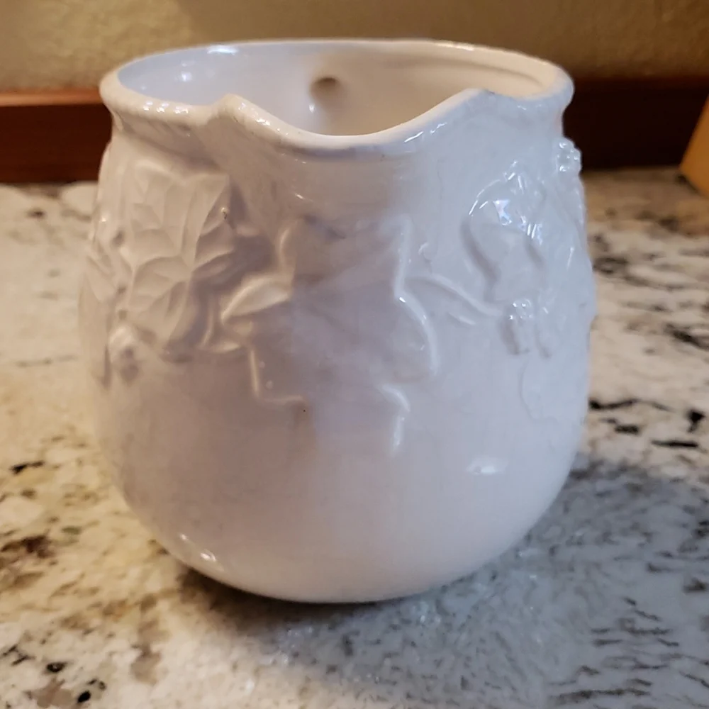 N/A small pitcher